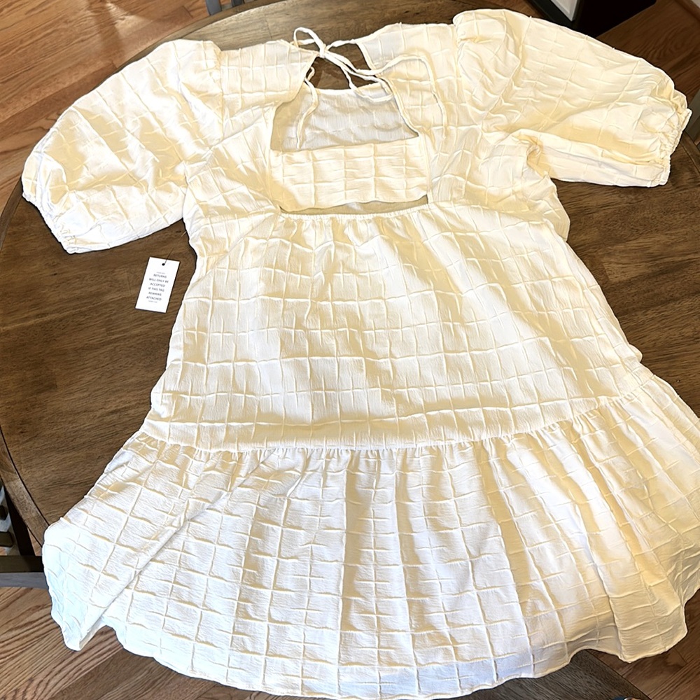 ELOQUII Open back textured dress, cream, size 16, runs large like an 18